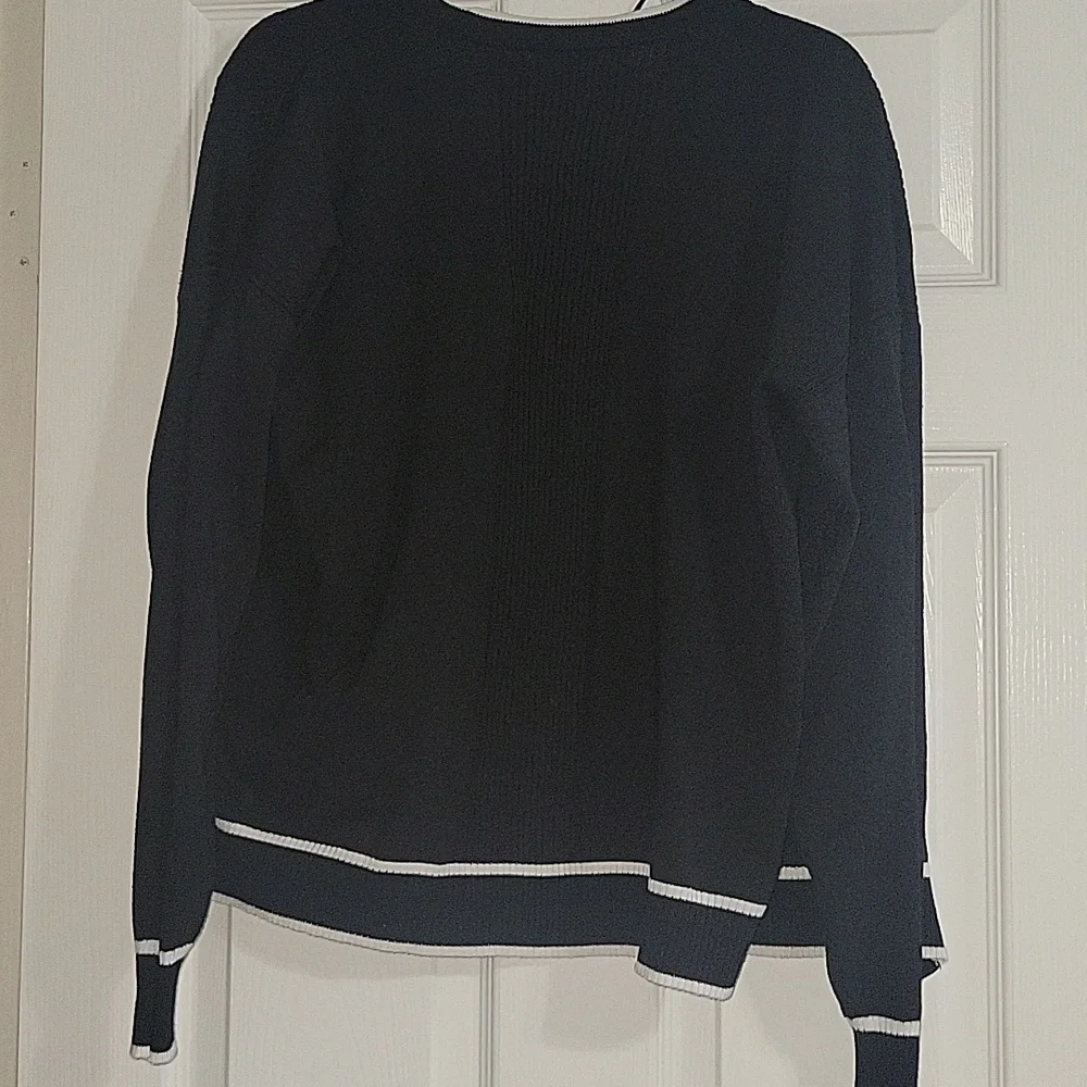 SWEATER - Picture 2 of 4